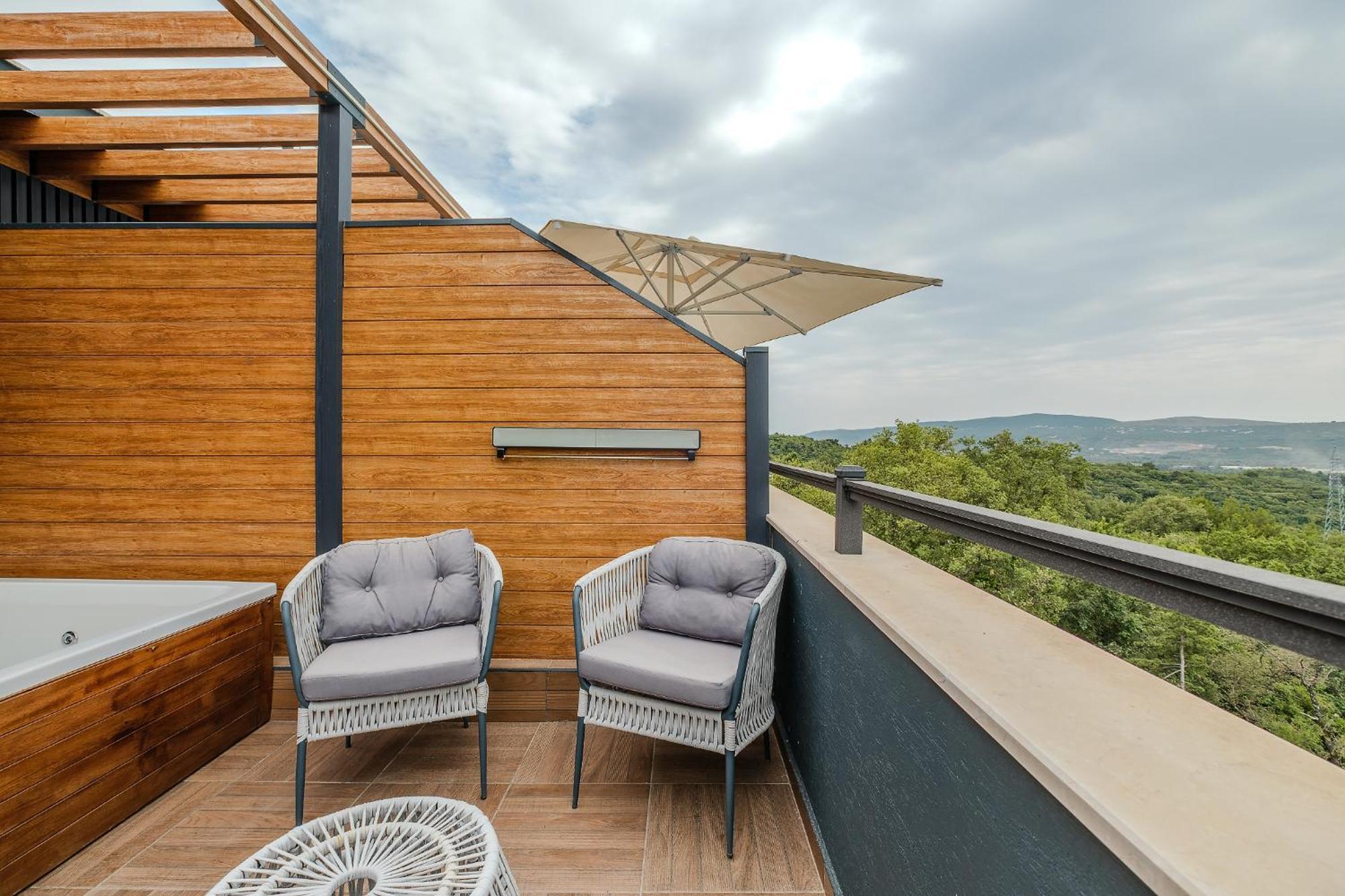 Montenegro Lodge Kavač 客房 照片 Terrace